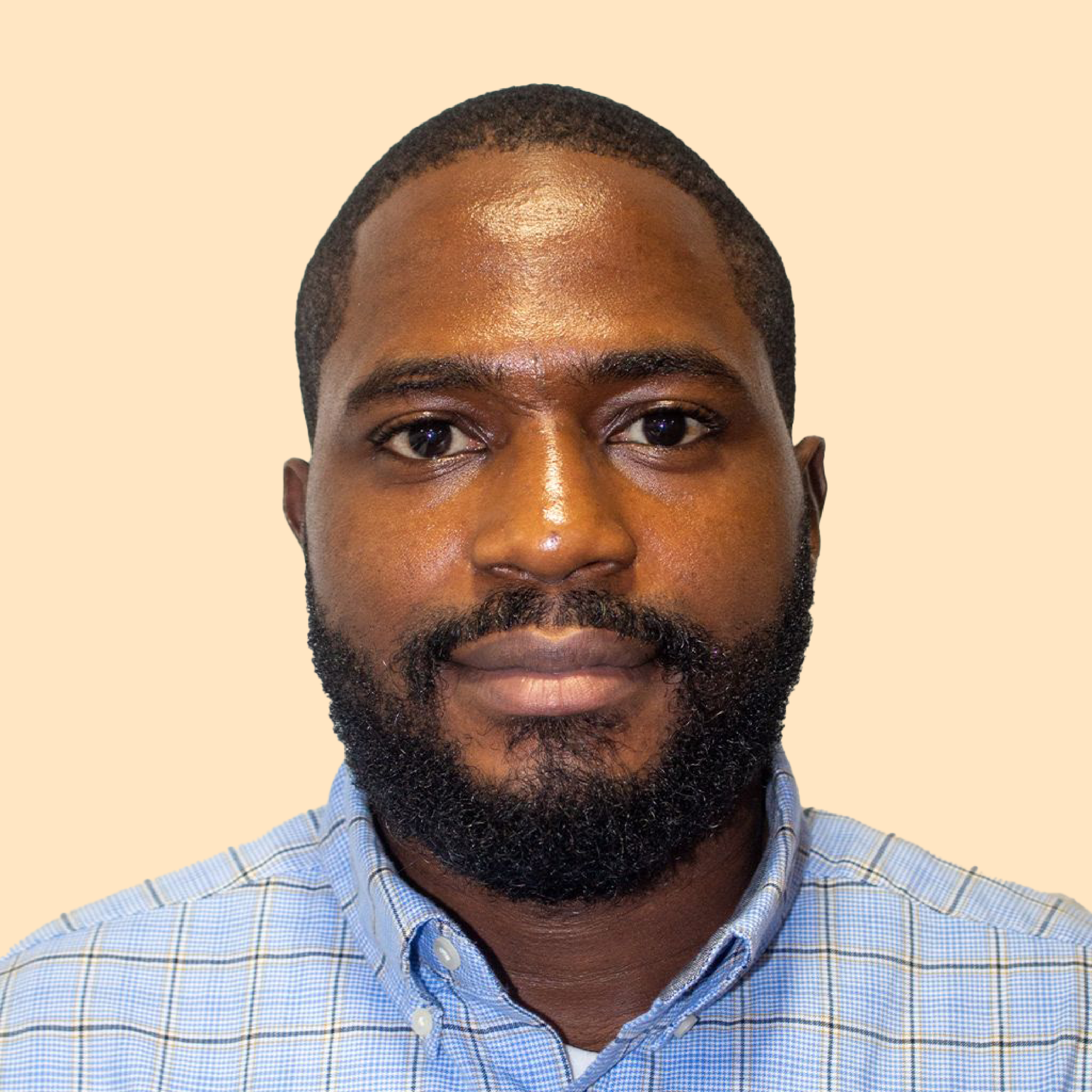 Co-founder of Loqum.